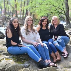 Meet your Posher, Carrie